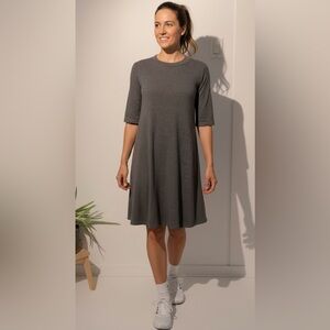 4/25$ Maitai 3/4 Sleeve Dress size small